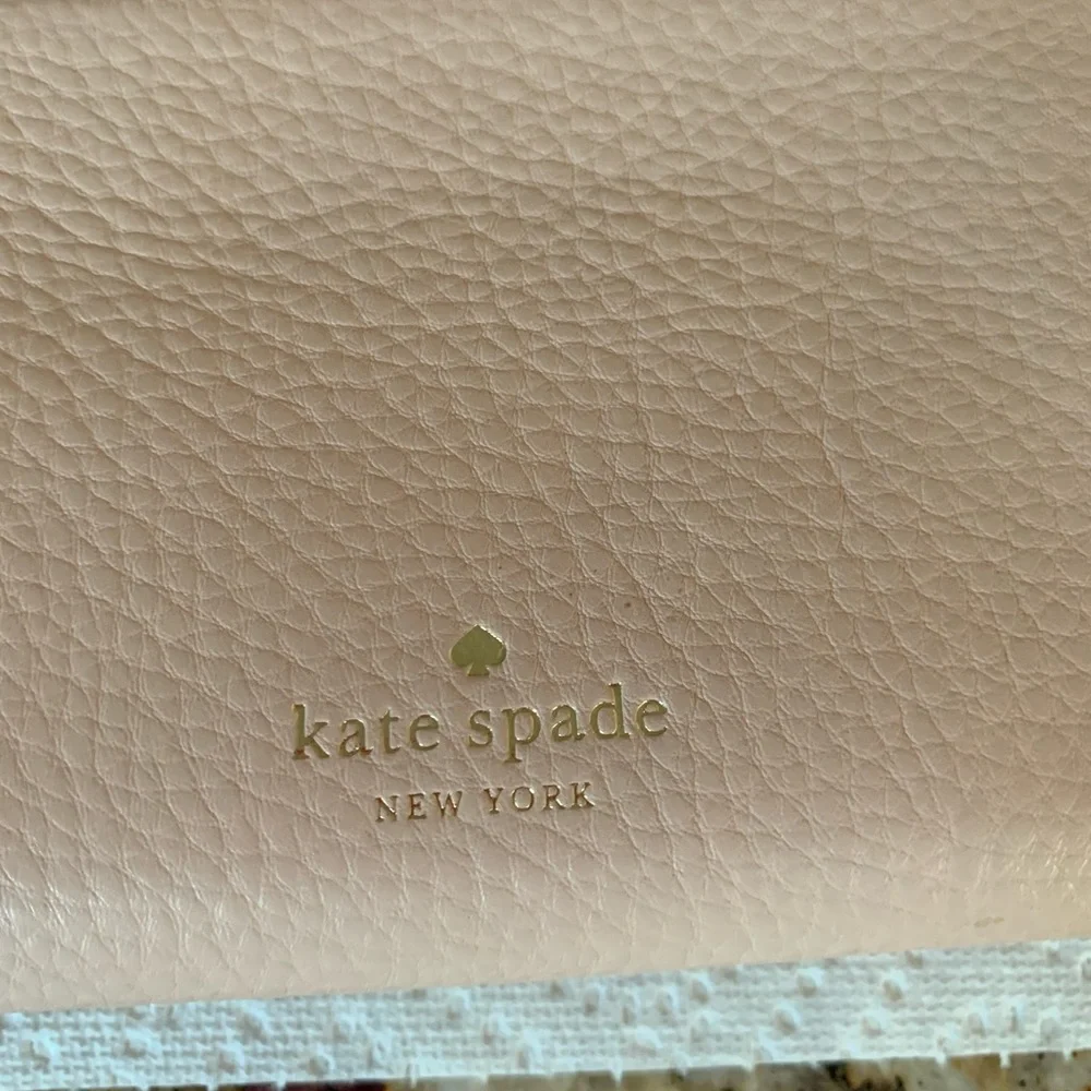 NWOT Marti color block pebbled leather Kate Spade strap inside!